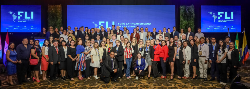  Foto oficial del Foro Latinoamericano de las Ideas 2024, celebrada en Paraguay.